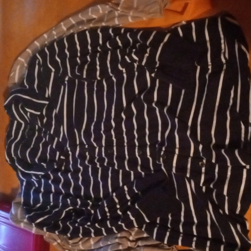 Express shirts - Picture 2 of 3